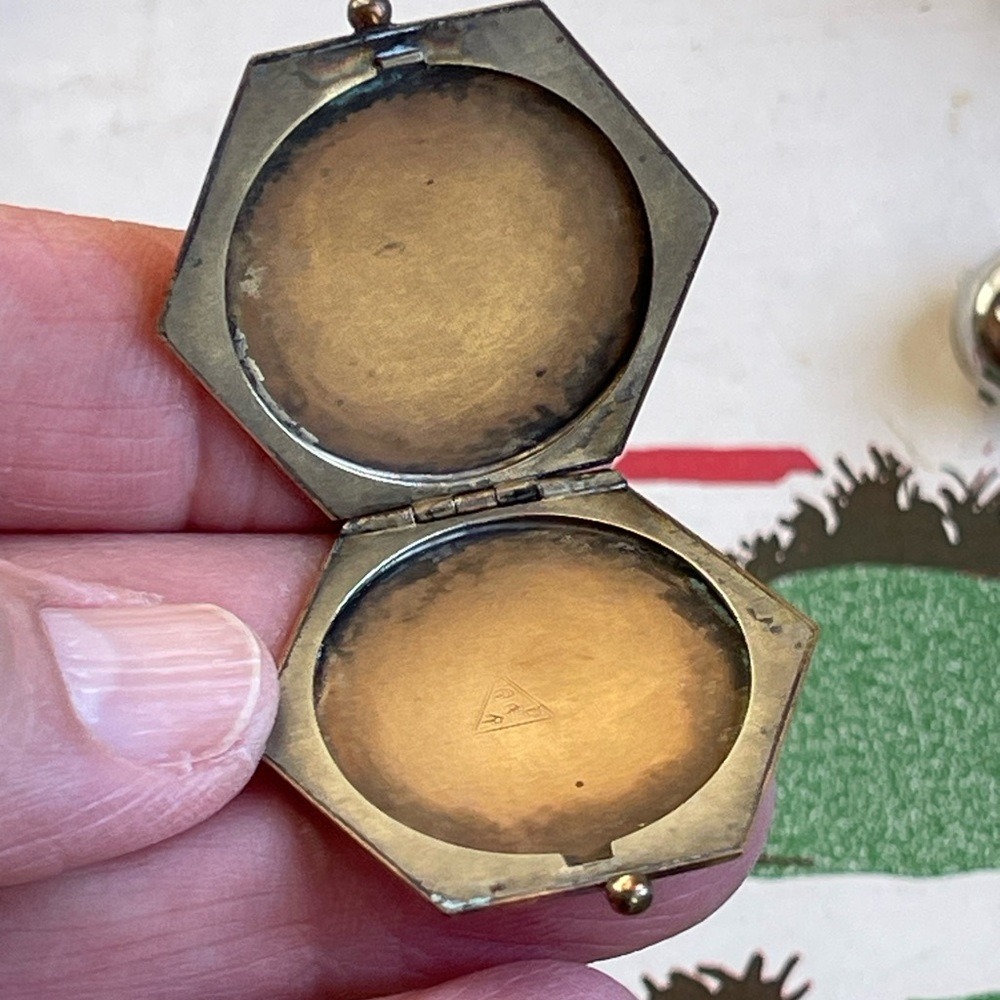 Vintage buttons single earrings pendant locket crafts! - Picture 9 of 12